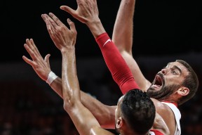 蒂姆关键节点突破纪录，西班牙队带队取胜！的简单介绍