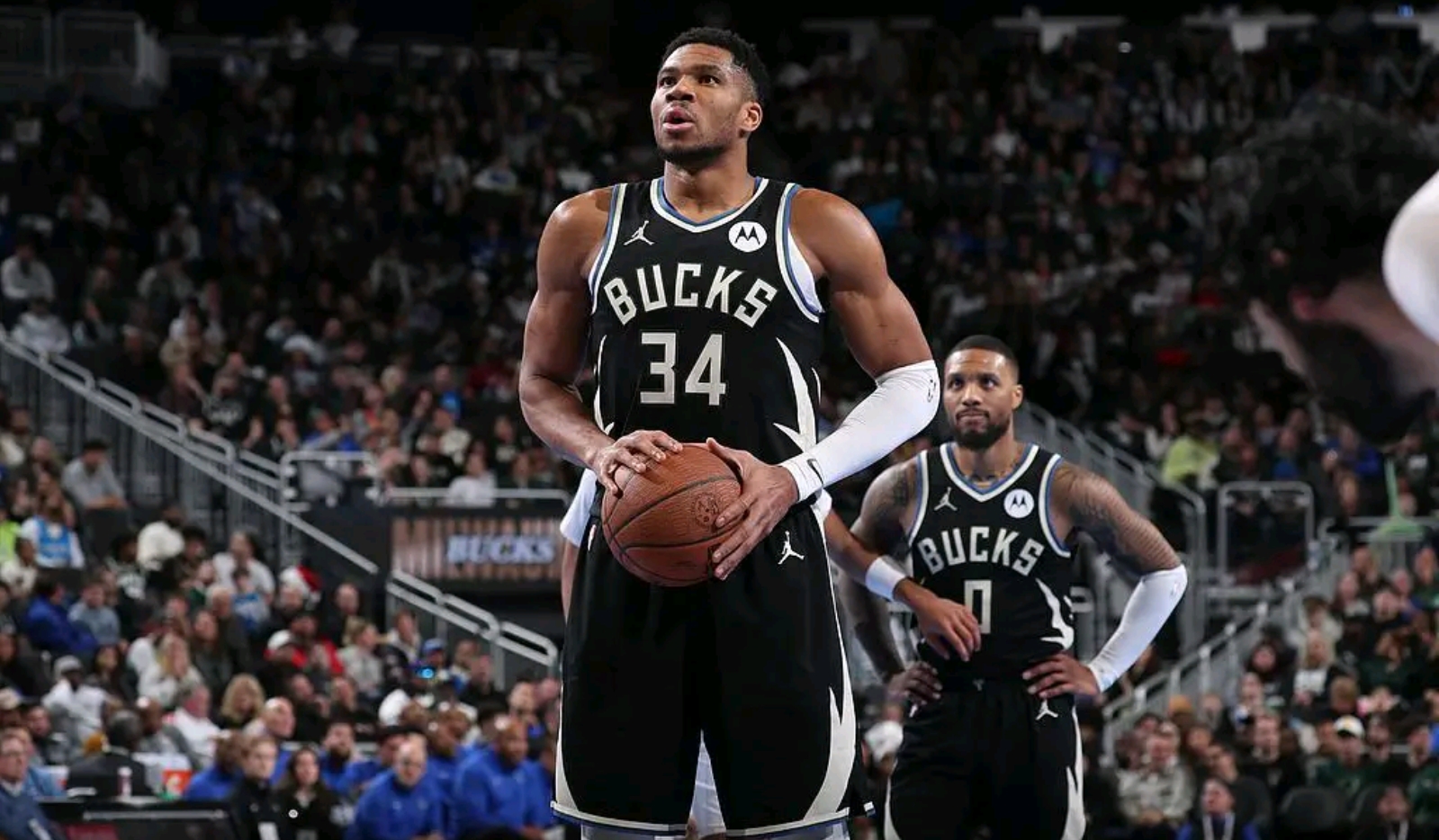 关于大比分获胜引发热议！，字母哥在中国队比赛中重返赛场再创辉煌时刻的信息