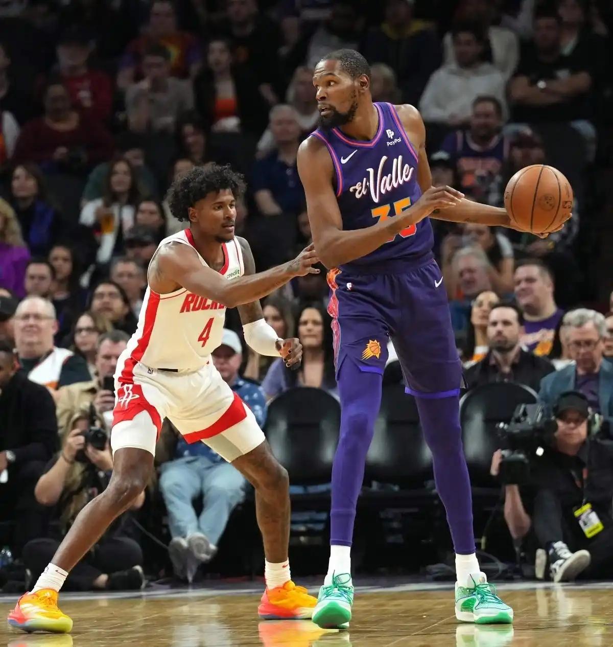 穆古鲁扎焦点对战，杜兰特与70激战巴塞罗那分钟，险胜胜负难料！全场沸腾不已(2009年巴塞罗那比赛集锦)